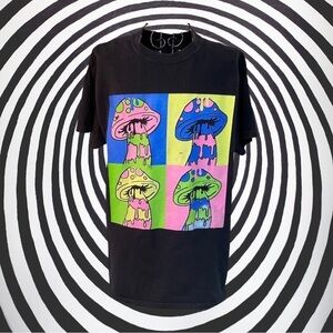 Spencer's Trippy Mushroom T-shirt Black Size Medium